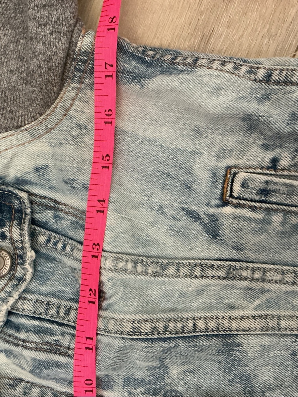 American Eagle Outfitters Two-Tone Denim Jacket with Gray Knit Sleeves - Picture 7 of 7